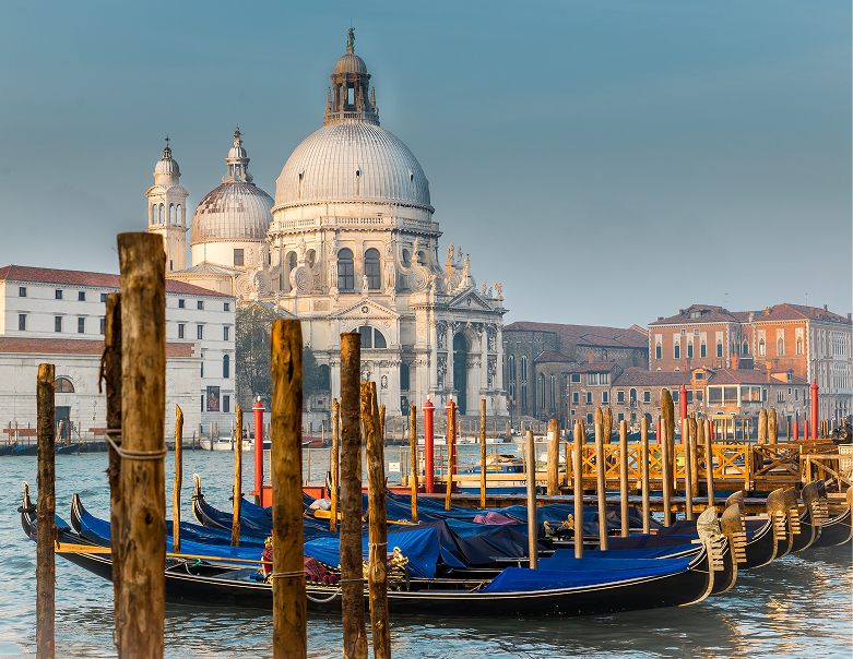 Travel & Experiences